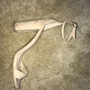 Lulu tan heels